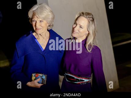 APELDOORN - Princess Irene with daughter Margarita de Bourbon de Parme before the start of the performance Carmen.maquia by dance company Introdans at Theater Orpheus, where Princess Margriet's birthday was celebrated. It was Margriet's birthday on January 19, when she turned 80. ANP ROBIN VAN LONKHUIJSEN netherlands out - belgium out Stock Photo