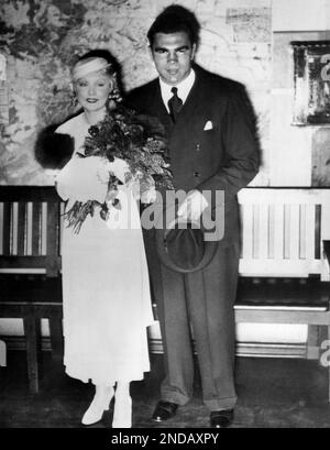MAX SCHMELING & ANNY ONDRA MARRIED ACTOR & ACTRESS (1970 Stock Photo ...