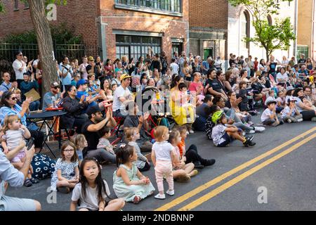 Bindlestiff Family Cirkus Show Is Opened In East Village At New York City Stock Photo