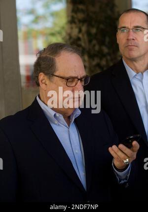 Jerry reinsdorf hi-res stock photography and images - Alamy