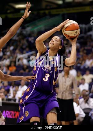 WNBA: Candace Parker stars as Los Angeles Sparks dispatch Phoenix