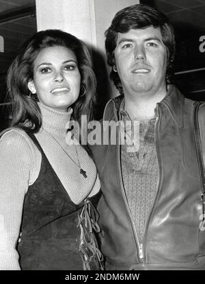 FILE: Raquel Welch and her husband Patrick Curtis in London, (1971) File Reference # 33751 155THA Credit: PictureLux/The Hollywood Archive/Alamy Live News Stock Photo