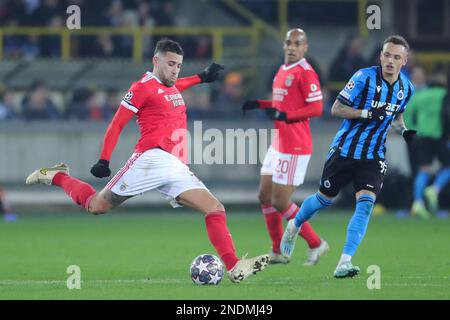 Bruges, Belgium. 15th Feb, 2023. Nicolas Otamendi (L) of Benfica competes during the 1st-leg of the UEFA Champions League round of 16 football match between Club Brugge and Benfica at the Jan Breydel Stadium in Bruges, Belgium, on Feb. 15, 2023. Credit: Zheng Huansong/Xinhua/Alamy Live News Stock Photo