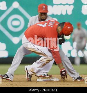 Texas Rangers Nelson Cruz spits tobacco after hitting during game