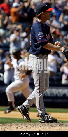 Minnesota Twins journeyman relief pitcher Ron Mahay has stories to tell –  Twin Cities