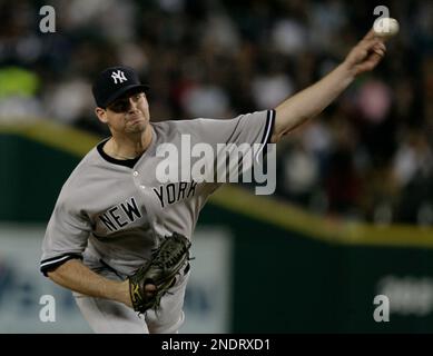 New York Yankees starting pitcher Jonathan Loaisiga walks off the mound  during a baseball game against the Seattle Mariners, Wednesday, May 8,  2019, in New York. (AP Photo/Kathy Willens Stock Photo - Alamy