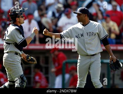 The New York Yankees celebrate their win after a baseball game against the  New York Mets, Monday, Aug. 22, 2022, in New York. (AP Photo/Corey Sipkin  Stock Photo - Alamy