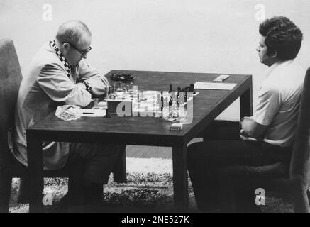 Former world chess champion Boris Spassky, right, of Russia, opened with  white pieces against U.S. champion Robert Byrne in a quarter-final world  chess match, Jan. 16, 1974, in San Juan, P.R. The