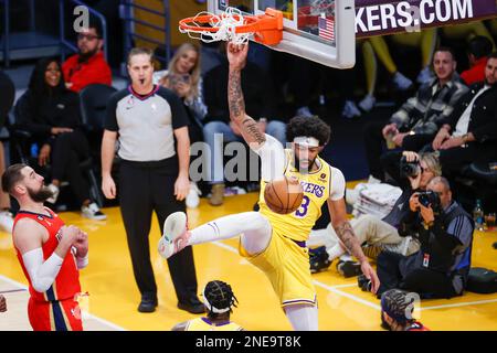 Los Angeles, United States. 15th Feb, 2023. Los Angeles Lakers forward Anthony Davis dunks against the New Orleans Pelicans during an NBA basketball game in Los Angeles. (Photo by Ringo Chiu/SOPA Images/Sipa USA) Credit: Sipa USA/Alamy Live News Stock Photo