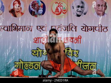 5 yoga asanas By Swami Ramdev to relieve back pain in 10 minutes | Yoga For  back pain relief