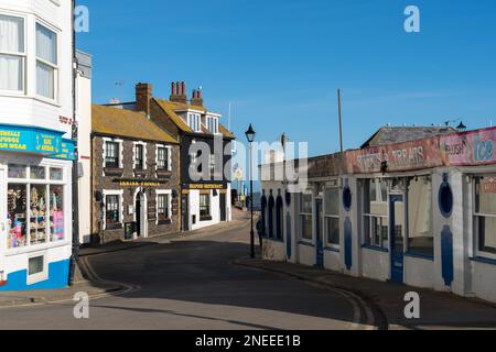 BROADSTAIRS, KENT/UK - JANUARY 29 : View of the Tartar Frigate pub and other shops in Broadstairs on January 29, 2020. Two unidentified people Stock Photo