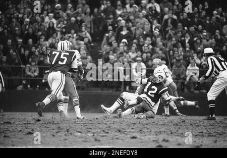 Image of JOE NAMATH (1943-). - American Football Player. Namath During A  Game Against The Baltimore Colts While A Quarterback For The New York Jets.  Photographed 1974. From Granger - Historical Picture Archive