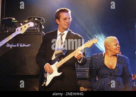 eric-clapton-performs-during-