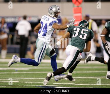 Philadelphia Eagles cornerback Macho Harris (35) dives for yardage in the  second half of an NFL football game against the San Francisco 49ers,  Sunday, Dec. 20, 2009, in Philadelphia. Philadelphia won 27-13. (