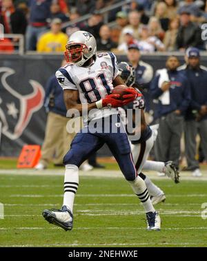 14 September 2009. Patriot Wide Receiver Randy Moss (81) runs