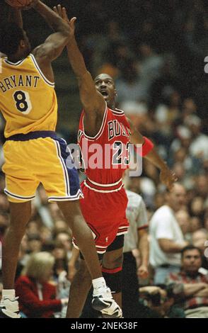 MICHAEL JORDAN　KOBE BRYANT　1998　NBA　UD 1998-99 UD Century Legends Generations Kobe Bryant Michael