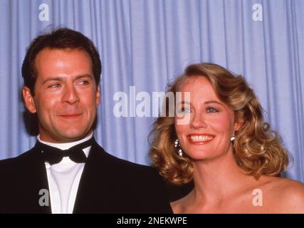 **FILE PHOTO** Bruce Willis' Family Announce Dementia Diagnosis. Bruce Willis and Cybil Shepherd at The 37th Annual Emmy Awards September 22, 1985 Credit: Ralph Dominguez/MediaPunch Stock Photo