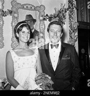 ANDY WILLIAMS with wife Claudine Longet , father Joy Williams and ...