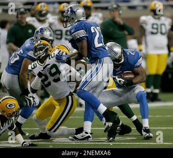 Washington Redskins Ladell Betts (46) eludes the tackle attempt of