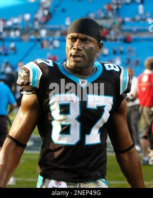 Carolina Panthers MUHSIN MUHAMMAD 87 Signed Reebok NFL Equipment Football Cleats AUTHENTIC CAROLINA PANTHERS MUHSIN MUHAMMAD #87 WHITE REEBOK  main image 4