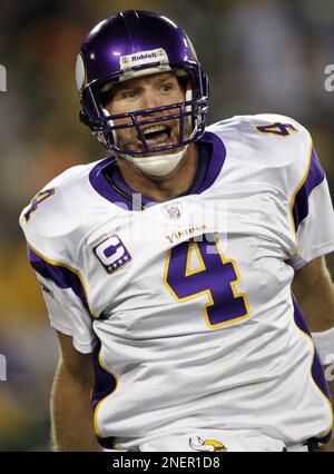 Minnesota Vikings Brett Favre reacts after a play in week 5 of the