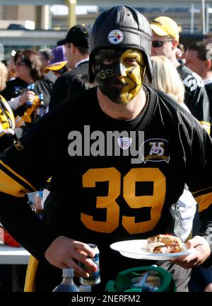 A Pittsburgh Steelers fan tailgates in costume outside of Heinz field in  Pittsburgh PA prior to a game against the Minnesota Vikings. Later in the  day Pittsburgh won the game 27-17. (Credit