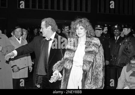 The Mirror Crack'd (1980) , Tony Curtis Date: 1980 Stock Photo - Alamy