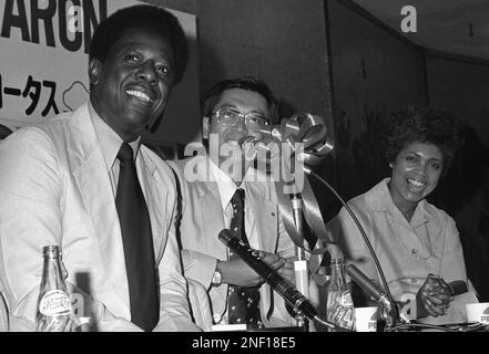 billye-aaron-hank-aarons-wife-watches-from-the-stands-during-a-circa-1970s-game