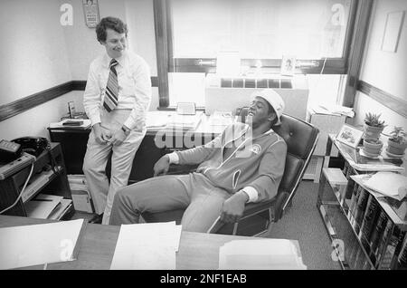 Tony Dorsett of the Dallas Cowboys is shown in 1977. (AP Photo Stock Photo  - Alamy