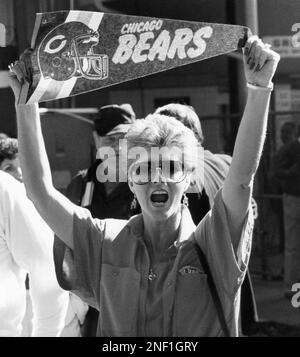 Career in a Year photos 1986: Chicago coach Mike Ditka gets a ride