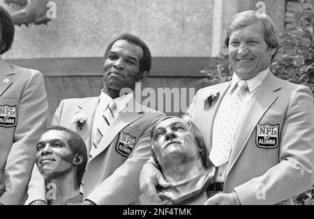 On This Date in Raiders History: Jim Otto inducted into the Hall of Fame