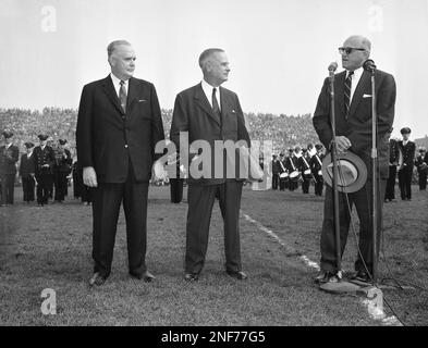 Throwback Thursday: George Halas and the Bears officially form the NFL