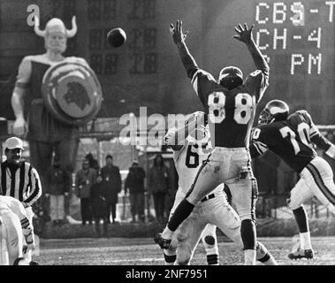 Minnesota Vikings defensive tackle Alan Page is a happy man in locker room  in Minneapolis after Minnesota beat Detroit Lions to win the National  Football Conference Central Division title, Dec. 11, 1971. (