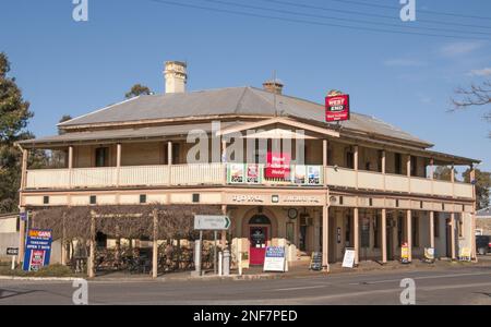 A 19th-century hotel in the historic copper mining town of Burra, mid-north South Australia Stock Photo