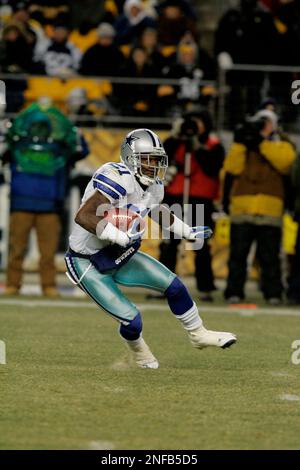 Dallas Cowboys' Adam Jones (21) plays against the Pittsburgh Steelers  during a NFL football game in Pittsburgh, Sunday, Dec. 7, 2008. The  Steelers won 20-13. (AP Photo/Gene J. Puskar Stock Photo - Alamy