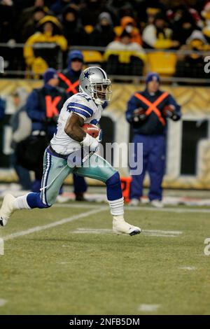 Dallas Cowboys' Adam Jones (21) plays against the Pittsburgh Steelers  during a NFL football game in Pittsburgh, Sunday, Dec. 7, 2008. The  Steelers won 20-13. (AP Photo/Gene J. Puskar Stock Photo - Alamy