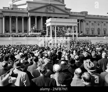 President Harry Truman being sworn into office for his second term. Jan ...