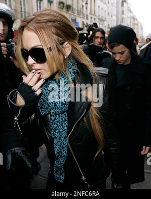 lindsay-lohan-samantha-ronson-louis-vuitton, 包包不错的。。。。传奇私服…