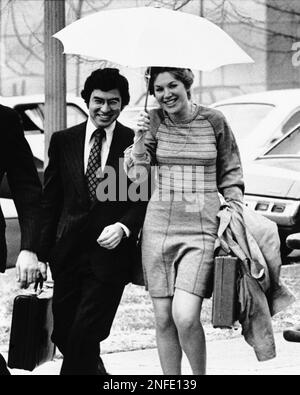 Watergate prosecutors Richard Ben-Veniste and Jill Wine Volner arrive ...