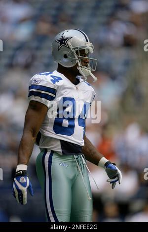Dallas Cowboys wide receiver Patrick Crayton (84) catches a punt