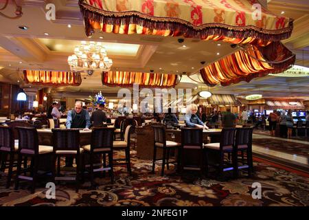 Las Vegas Bellagio Casino Floor Editorial Photo - Image of casino, indoor:  266220266