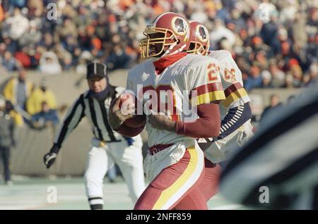 Washington Redskins Darrell Green (28) scores a touchdown on a third  quarter punt return against the Bears in Chicago, Sunday, Jan. 10, 1988.  Washington won, 21-17. (AP Photo/Fred Jewell Stock Photo - Alamy