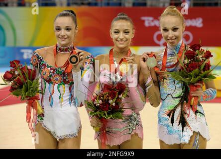 Rhythmic gymnastics, gymnast Inna Zhukova, Belarus Stock Photo - Alamy