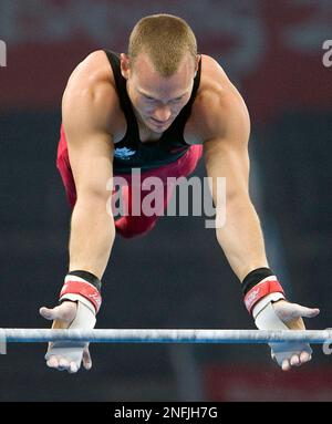 https://l450v.alamy.com/450v/2nfjh7g/canadian-gymnast-kyle-shewfelt-from-calgary-performs-on-the-high-ba-during-an-olympic-practice-session-at-the-indoor-stadium-in-beijing-china-wednesday-august-6-2008-opening-ceremonies-for-the-2008-summer-olympics-will-be-held-friday-august-8-ap-photothe-canadian-press-ryan-remiorz-2nfjh7g.jpg