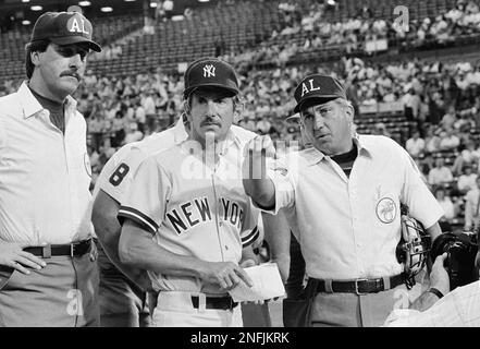 New York Yankees manager Billy Martin, right, joins Phil Rizzuto's wife,  Cora, during Phil Rizzuto Day ceremonies at Yankee stadium, New York City,  August 4, 1985. (AP Photo Stock Photo - Alamy