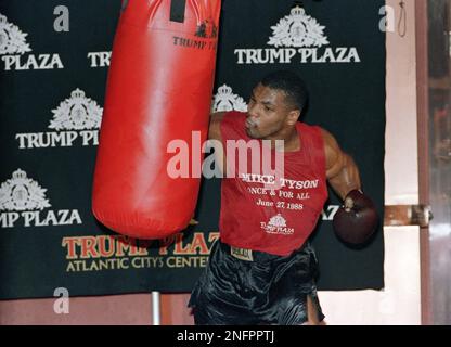 peekaboo boxing drills on a slip bag like Mike Tyson, Part I - YouTube |  Boxing drills, Mike tyson, Boxing training workout
