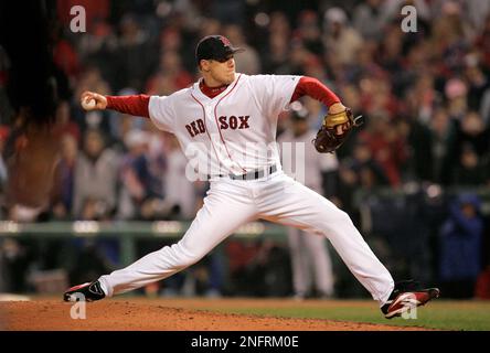 Jonathan Papelbon Fires First Pitch At Full Effort Before ALCS Game 3  Between Red Sox And Astros - CBS Boston