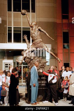 Chicago: United Center - Michael Jordan Statue, In late 199…