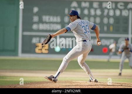 Texas Rangers outfielder Jose Canseco (33) sets to bat. (AP Photo / Al  Messerschmidt Stock Photo - Alamy