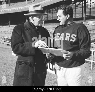 George Halas, coach of the Chicago Bears, at 1st annual dinner of the Pro  Football Writers at the Waldorf Astoria in New York on Feb. 19, 1968. Vince  Lombardi on right. (AP